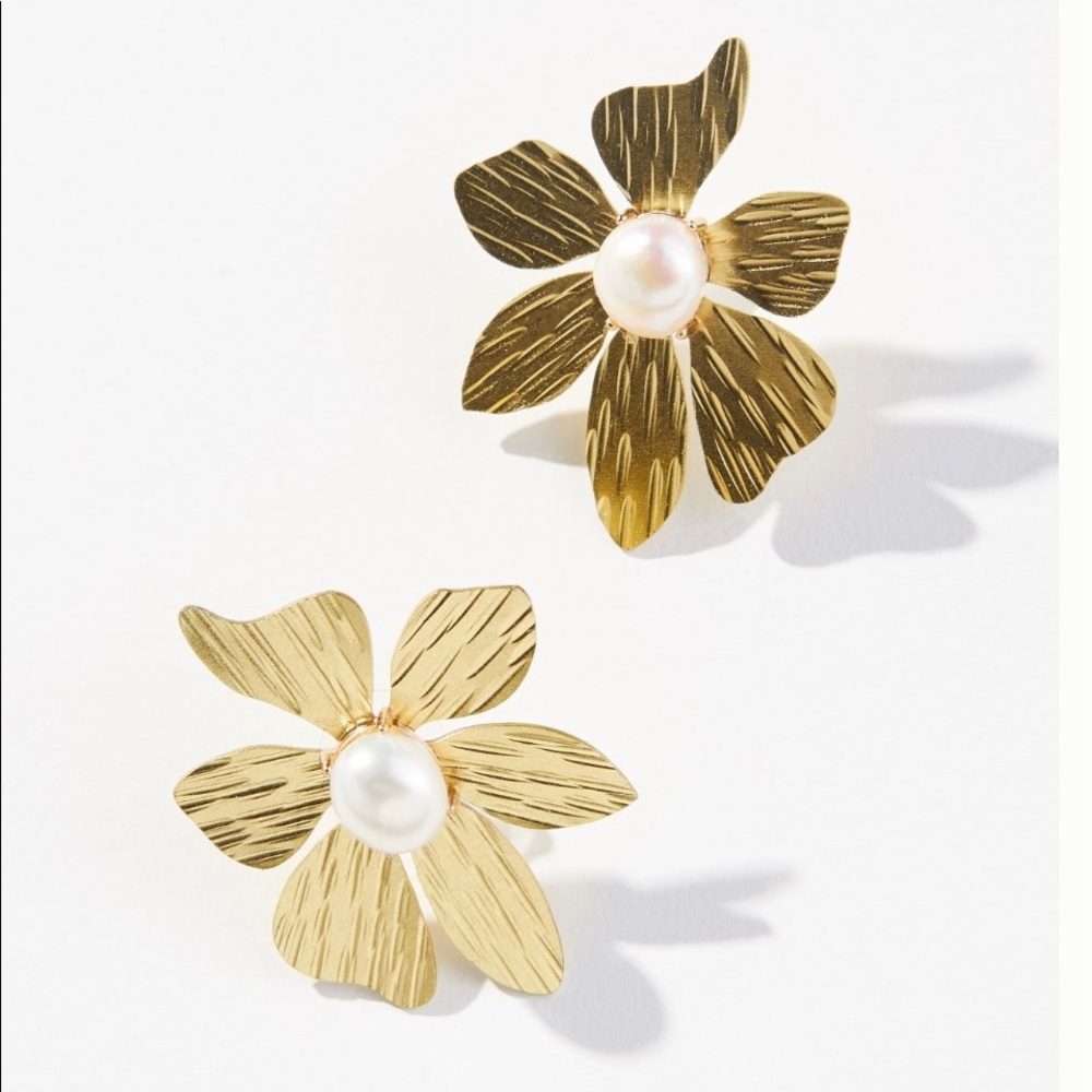 Anthropologie bold botanical earring